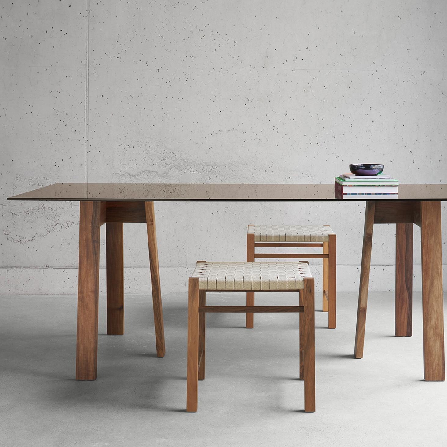 DC08 Basis Dining Table