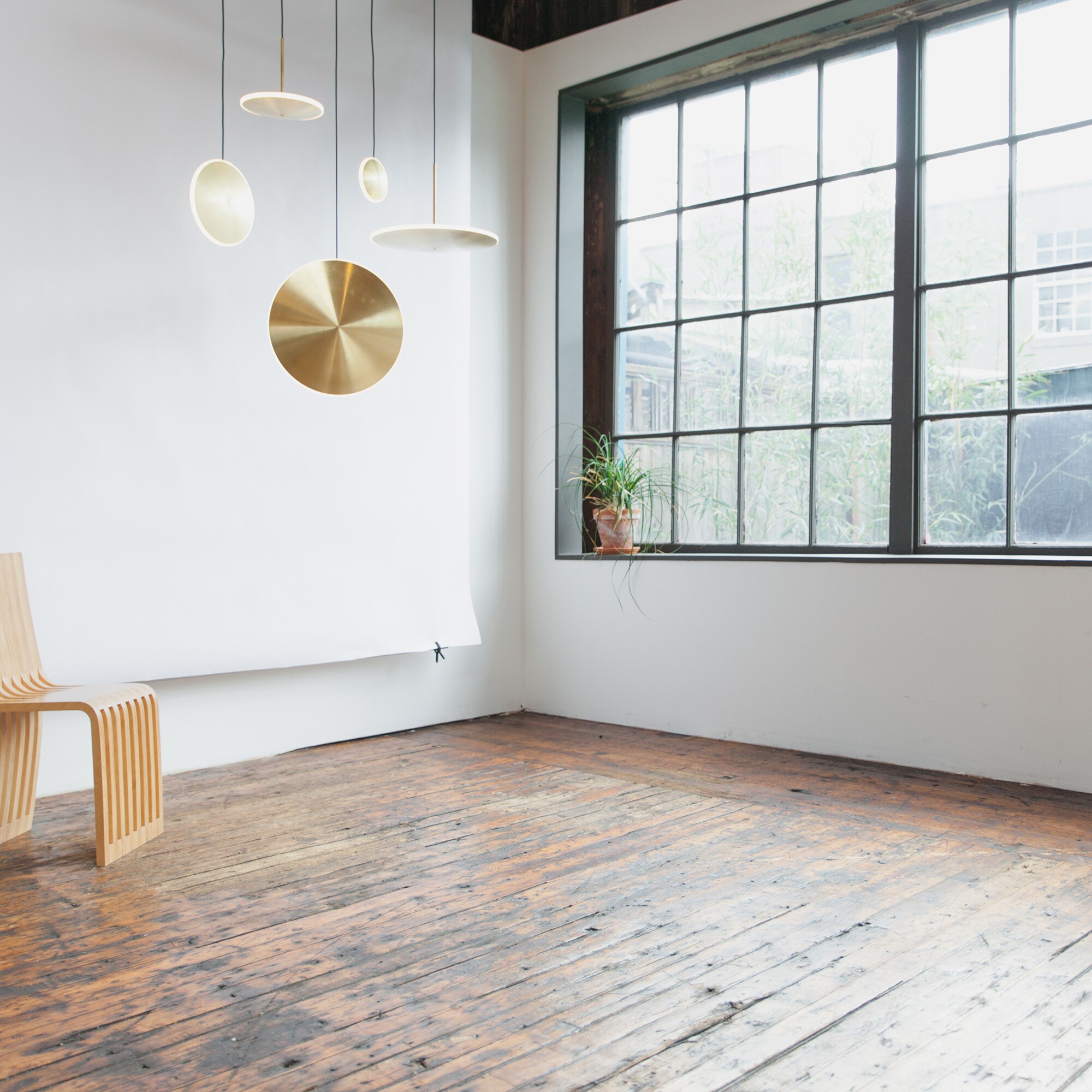 Chrona Dish h LED Suspension Lamp