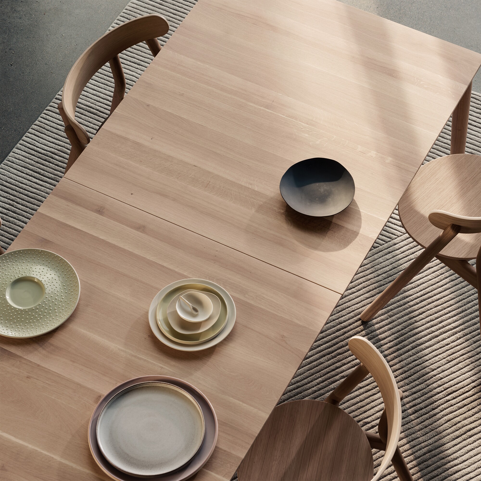 Expand Dining Table 200x90cm