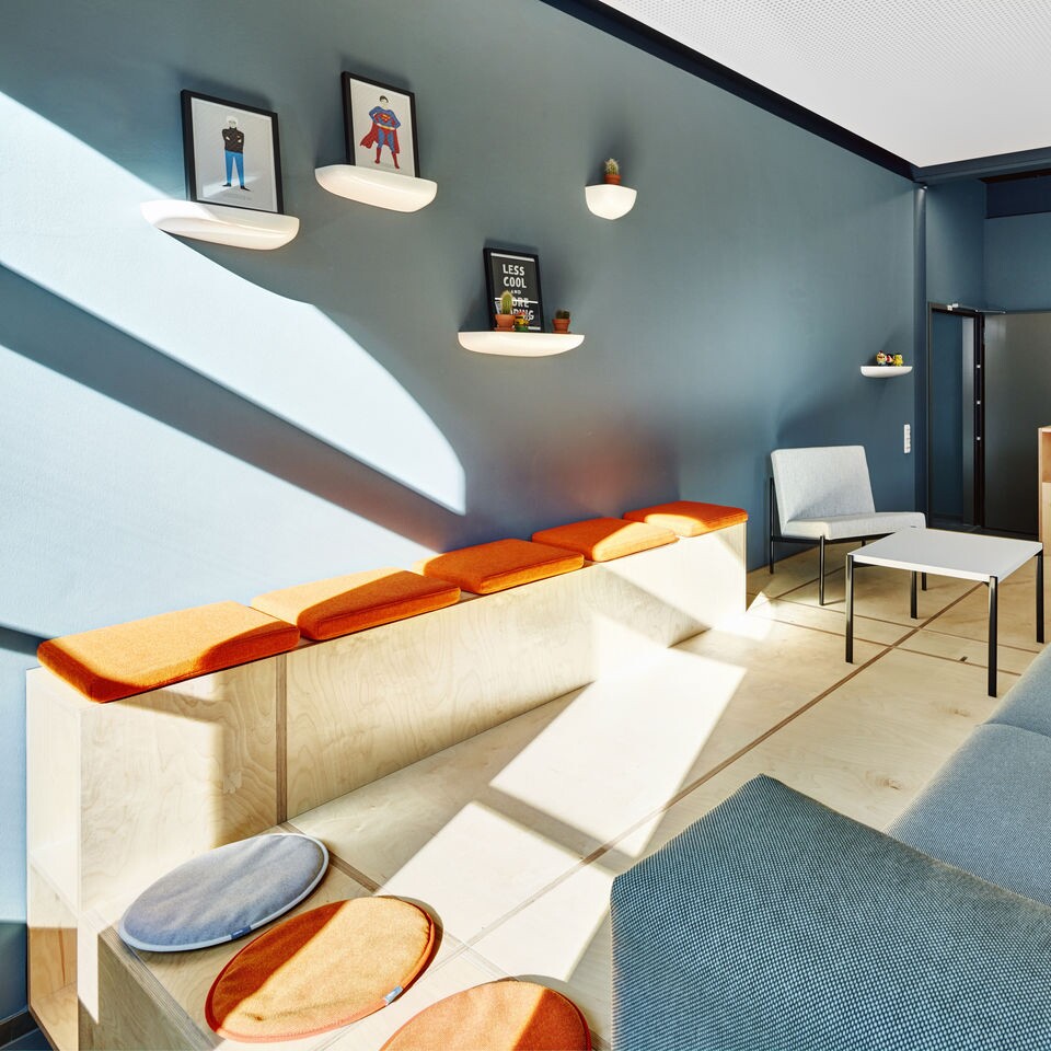 Corniches Wall Shelf L