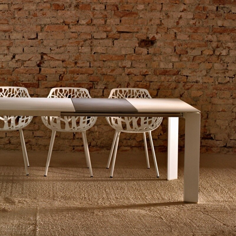 Grande Arche Extendable Garden Table