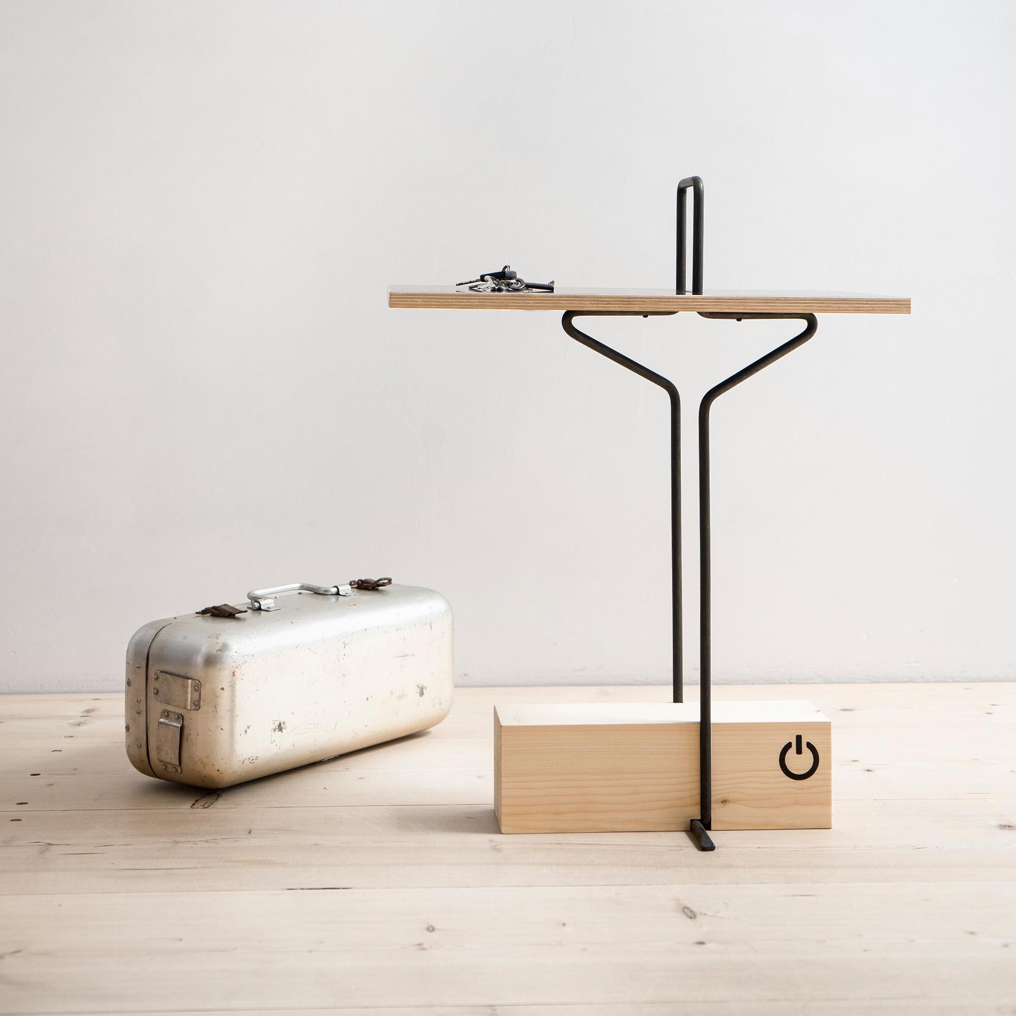 Moormann Abgemahnt Side Table