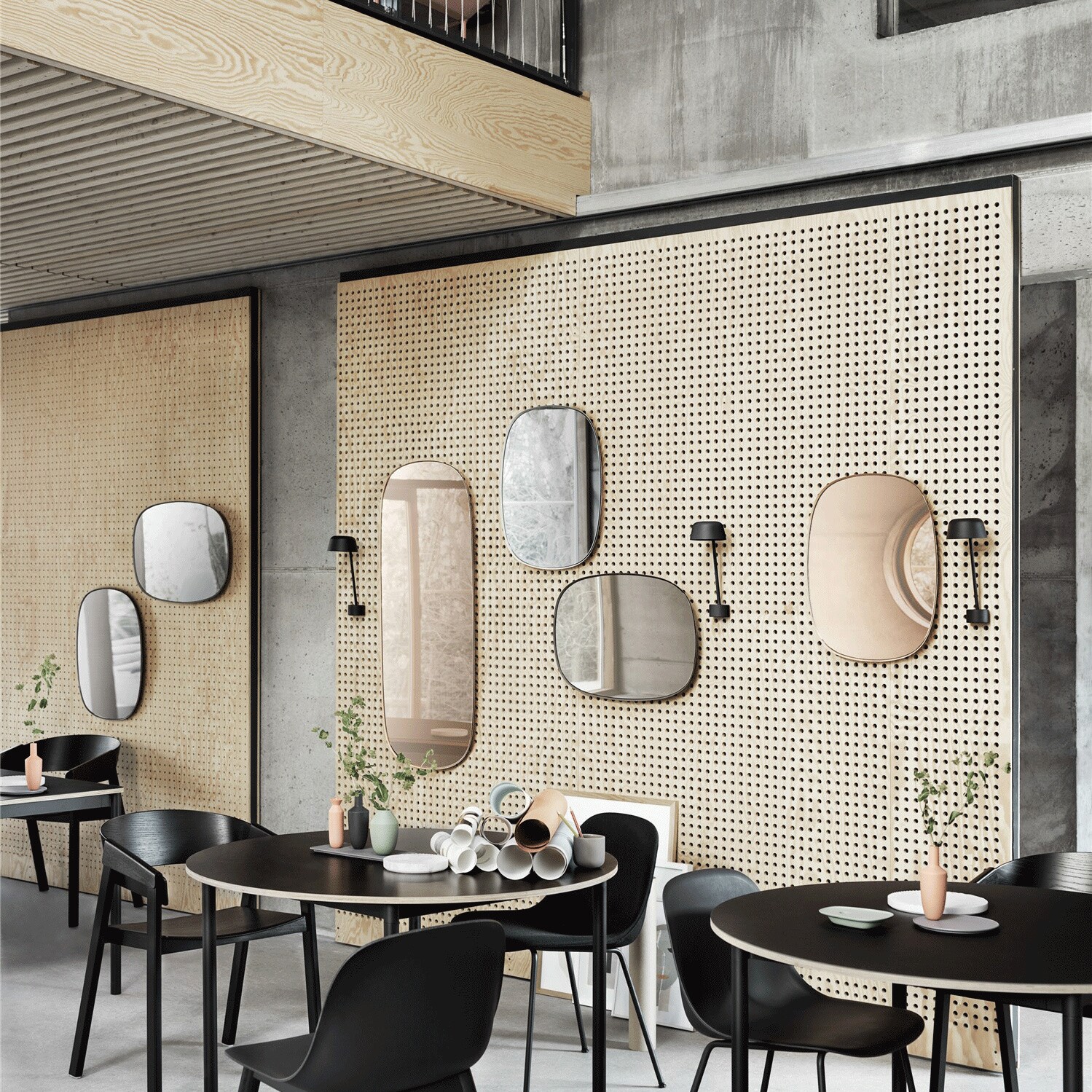 Muuto Framed Mirror 59x44cm