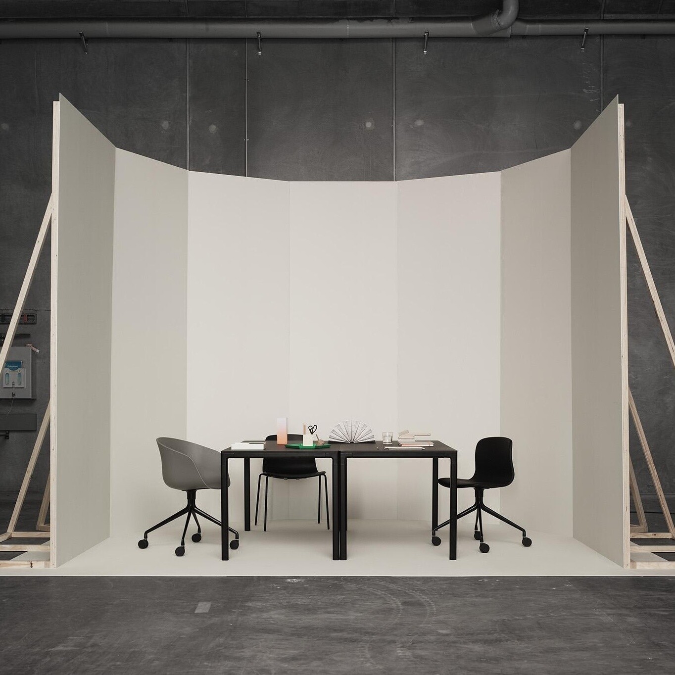 About a Chair AAC 14 2.0 Chair With Wheels