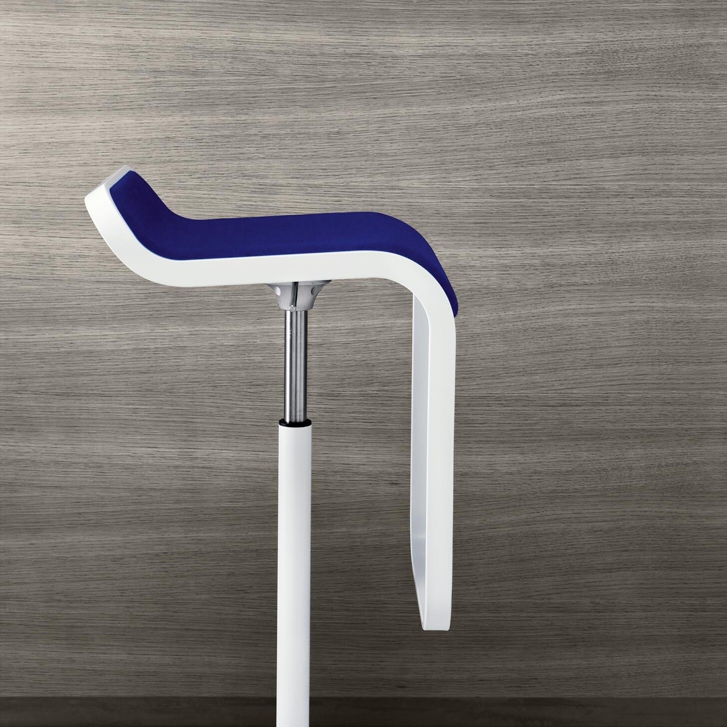 LEM S80 Bar Stool Frame White 74-87cm