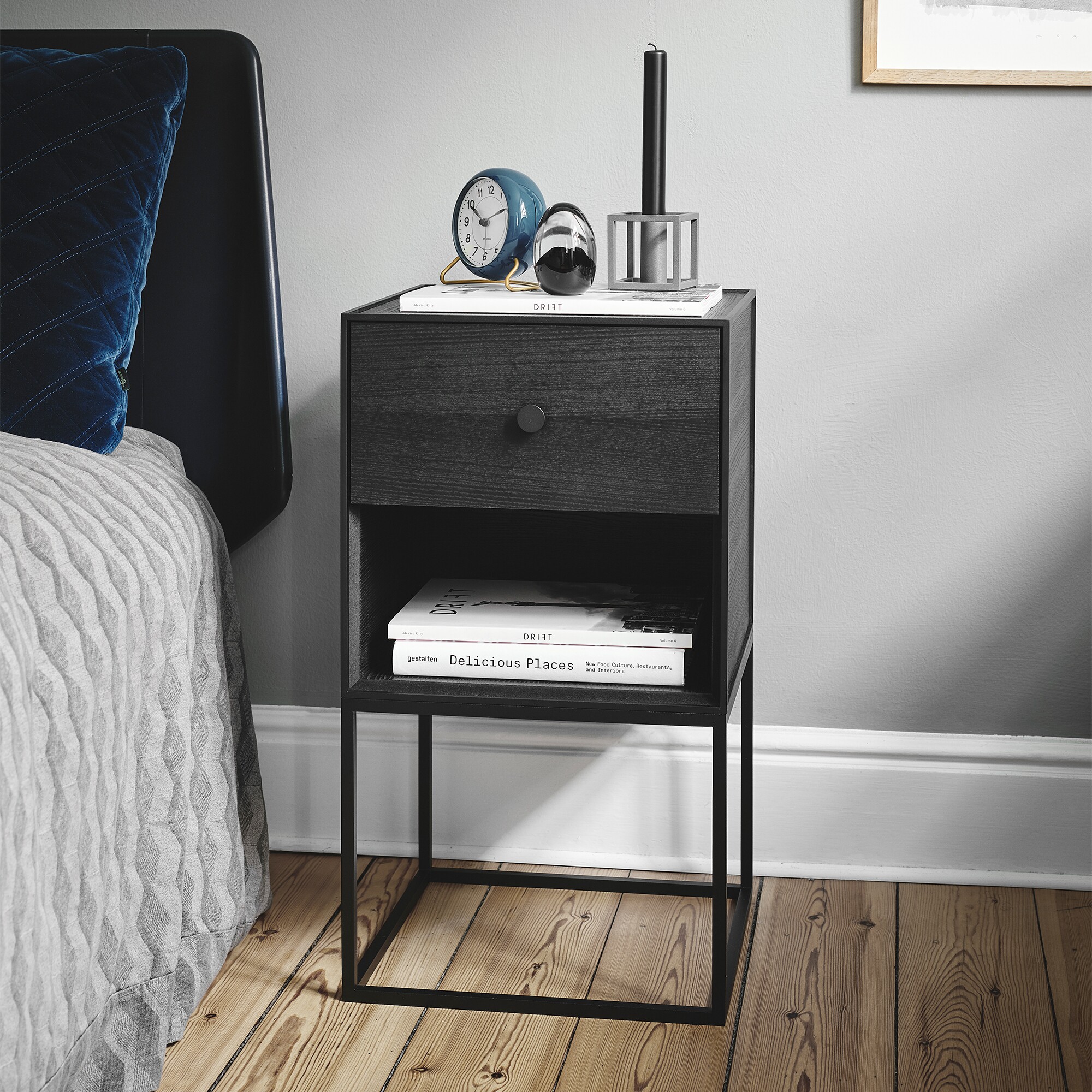 Frame 35 Sideboard with 1 Drawer