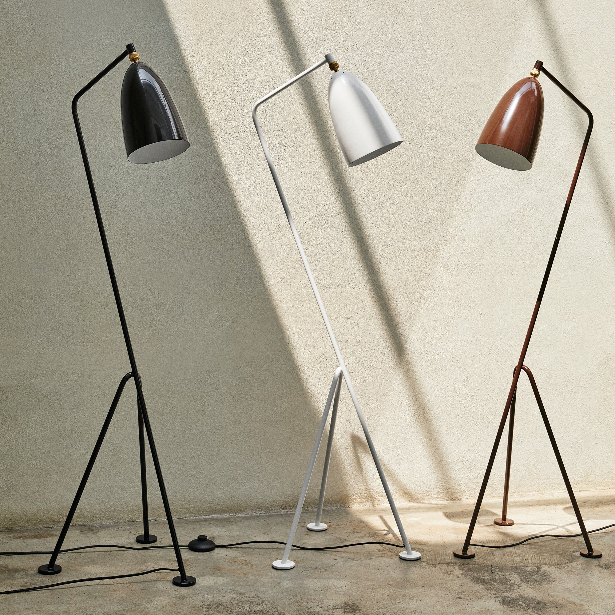 Gräshoppa Floor Lamp glossy