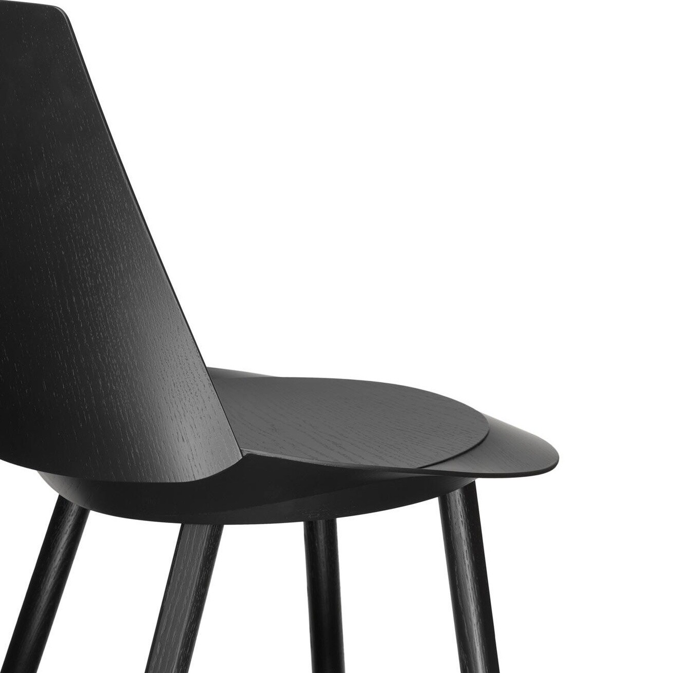 e15 CH04 Houdini Chair