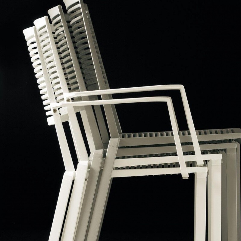 Easy Outdoor Armchair