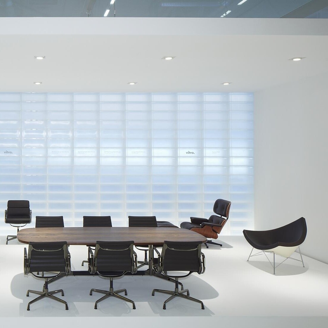 Coconut Chair Nelson Armchair