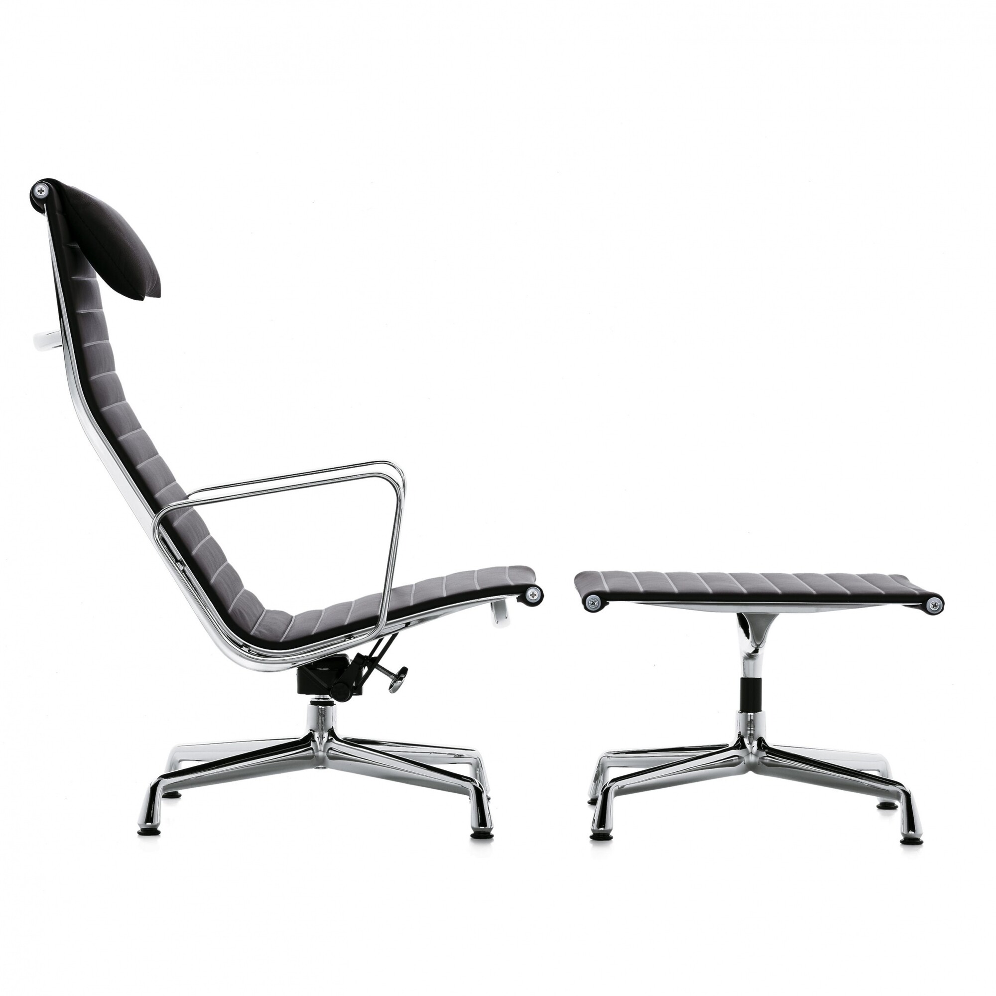 EA 124 Aluminium Chair Leather