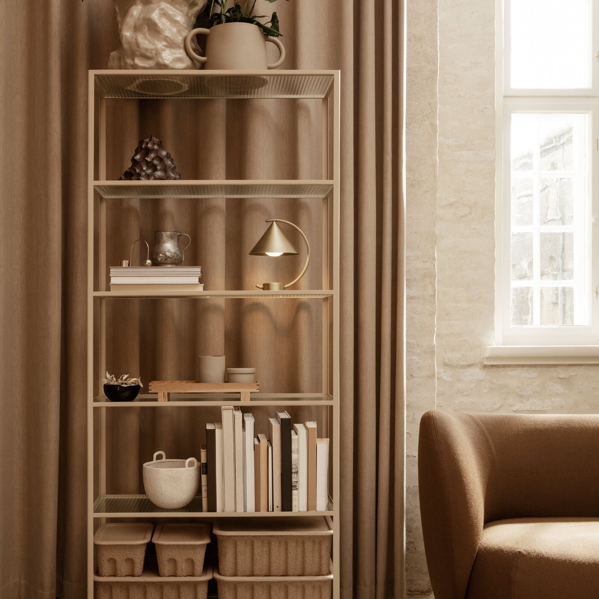 Meridian LED Lamp with Battery