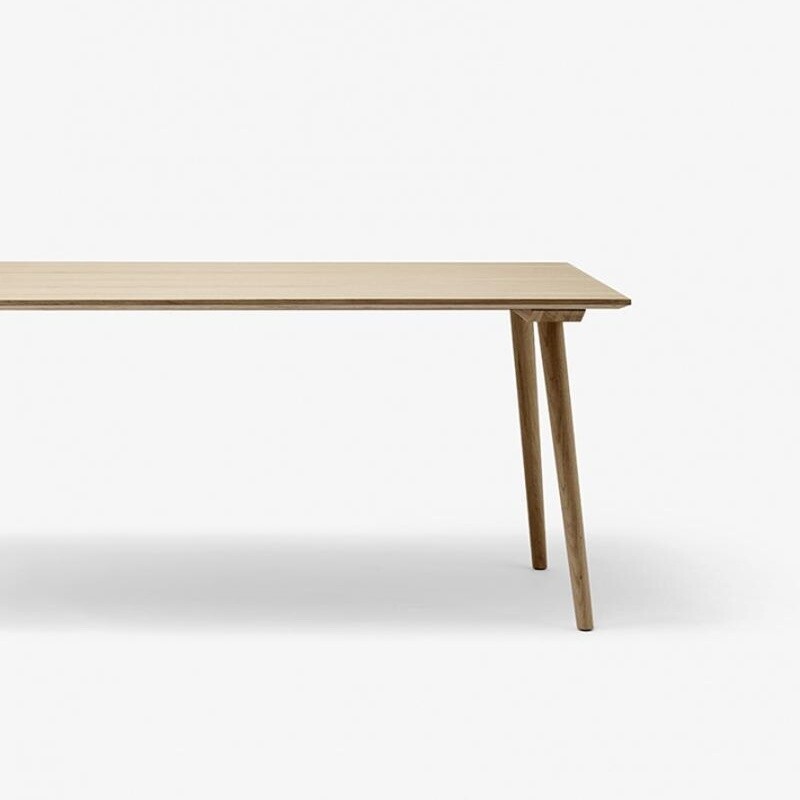 In Between SK6 Dining Table