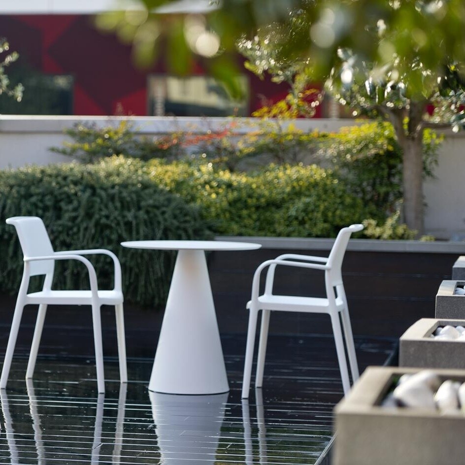 Ara 315 Garden Armchair