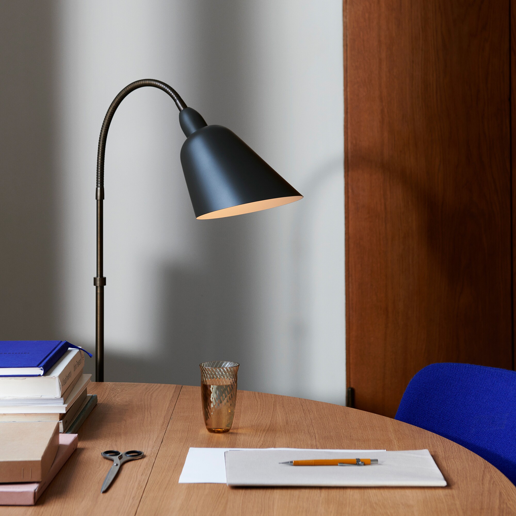 Anniversary Edition Bellevue AJ7 Floor Lamp