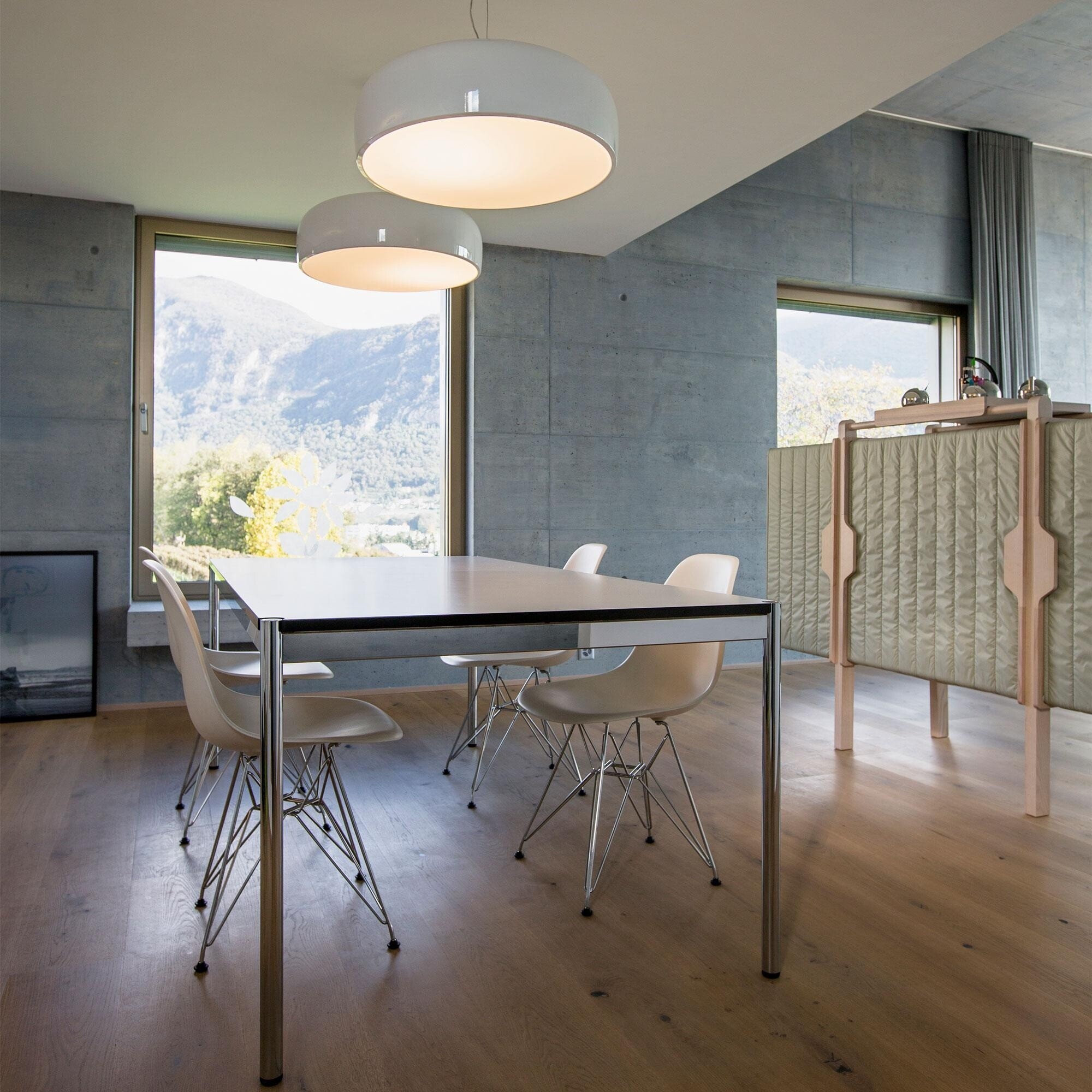 Eames Plastic Side Chair DSR Chromed Base