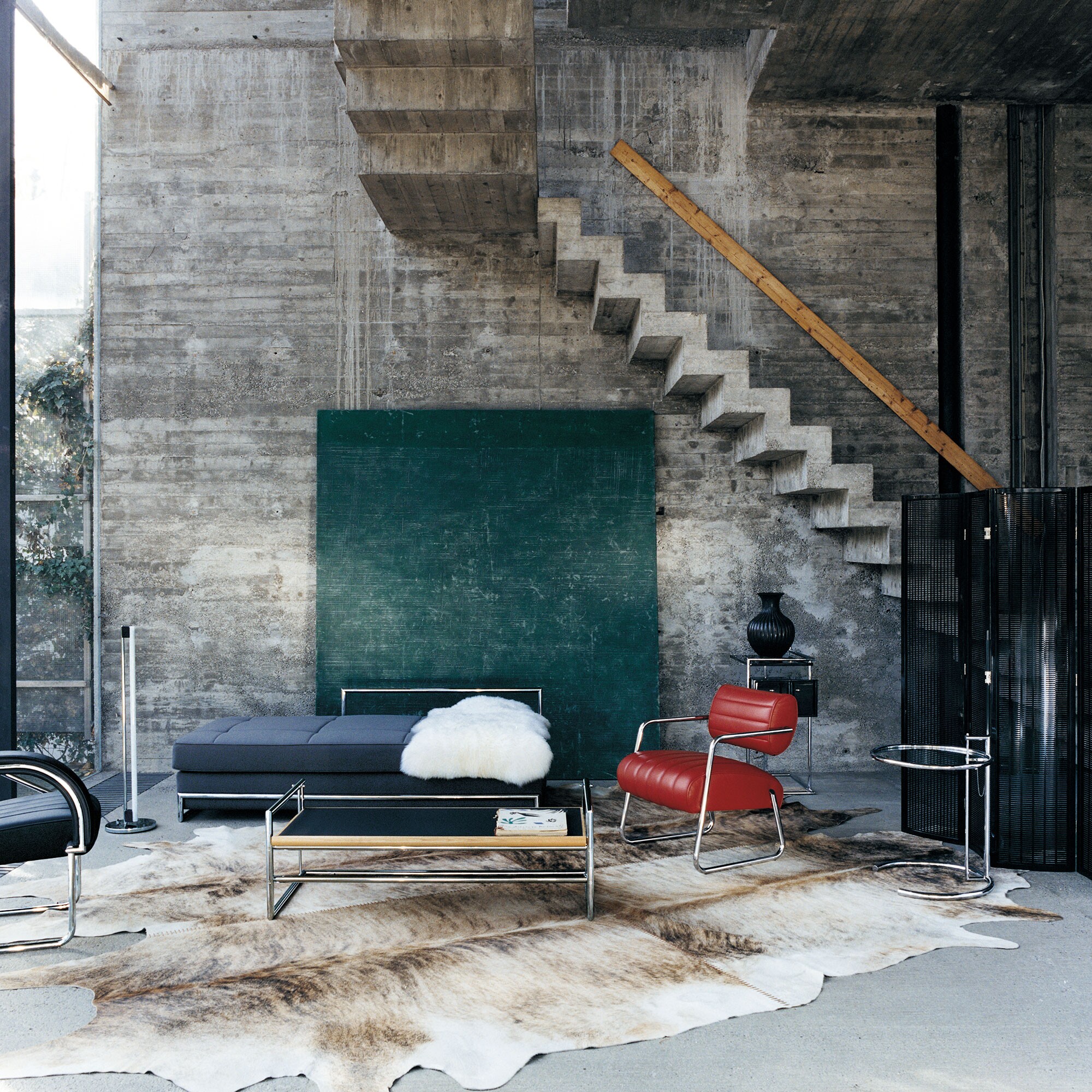 Menton Side Table Height Adjustable