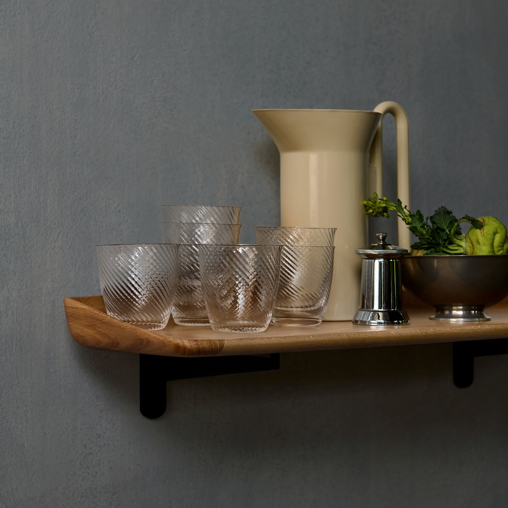 Guild HM14 Wall Shelf 75cm