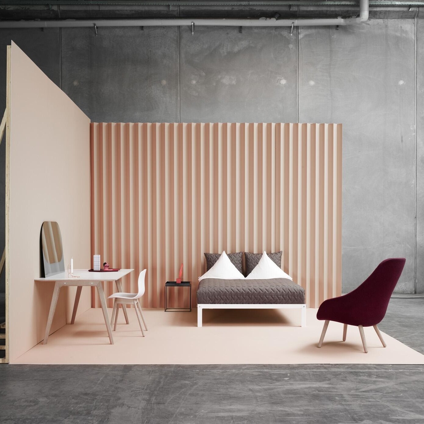 About a Chair AAC 12 2.0 Soaped Oak Base