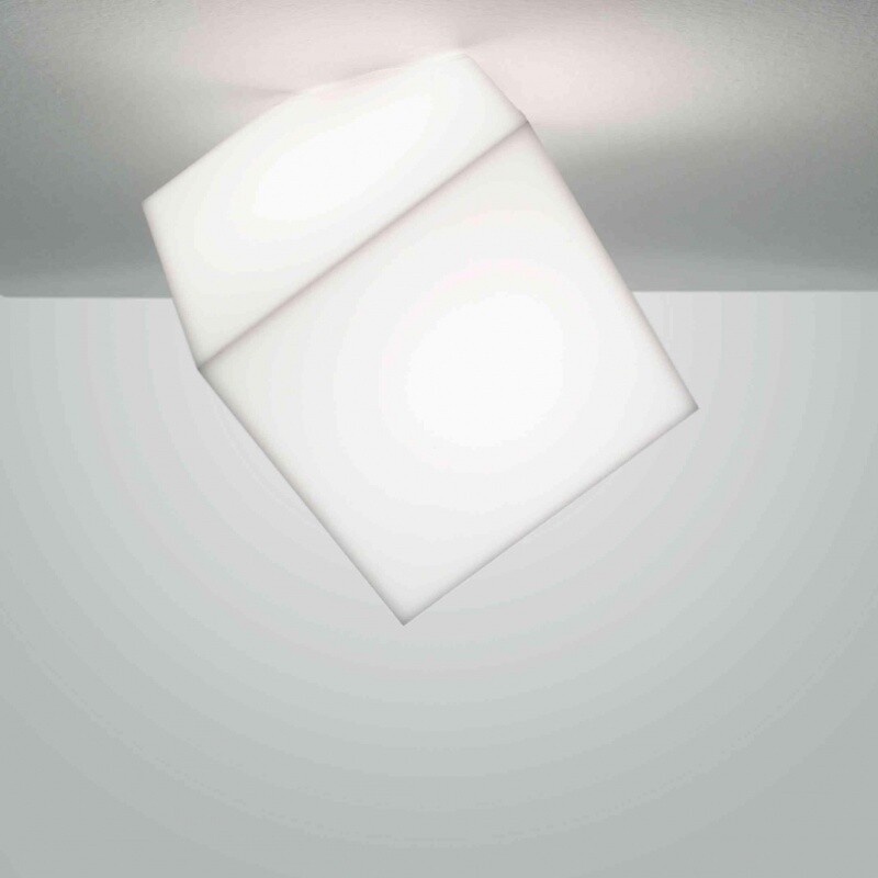 Edge Wall / Ceiling Lamp