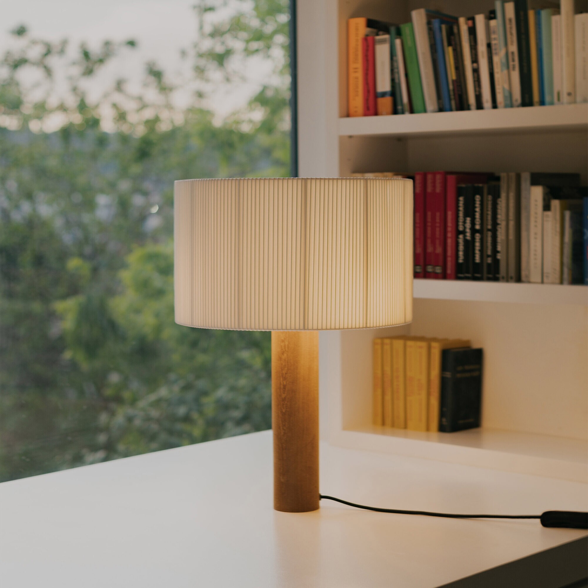 Moragas Table Lamp