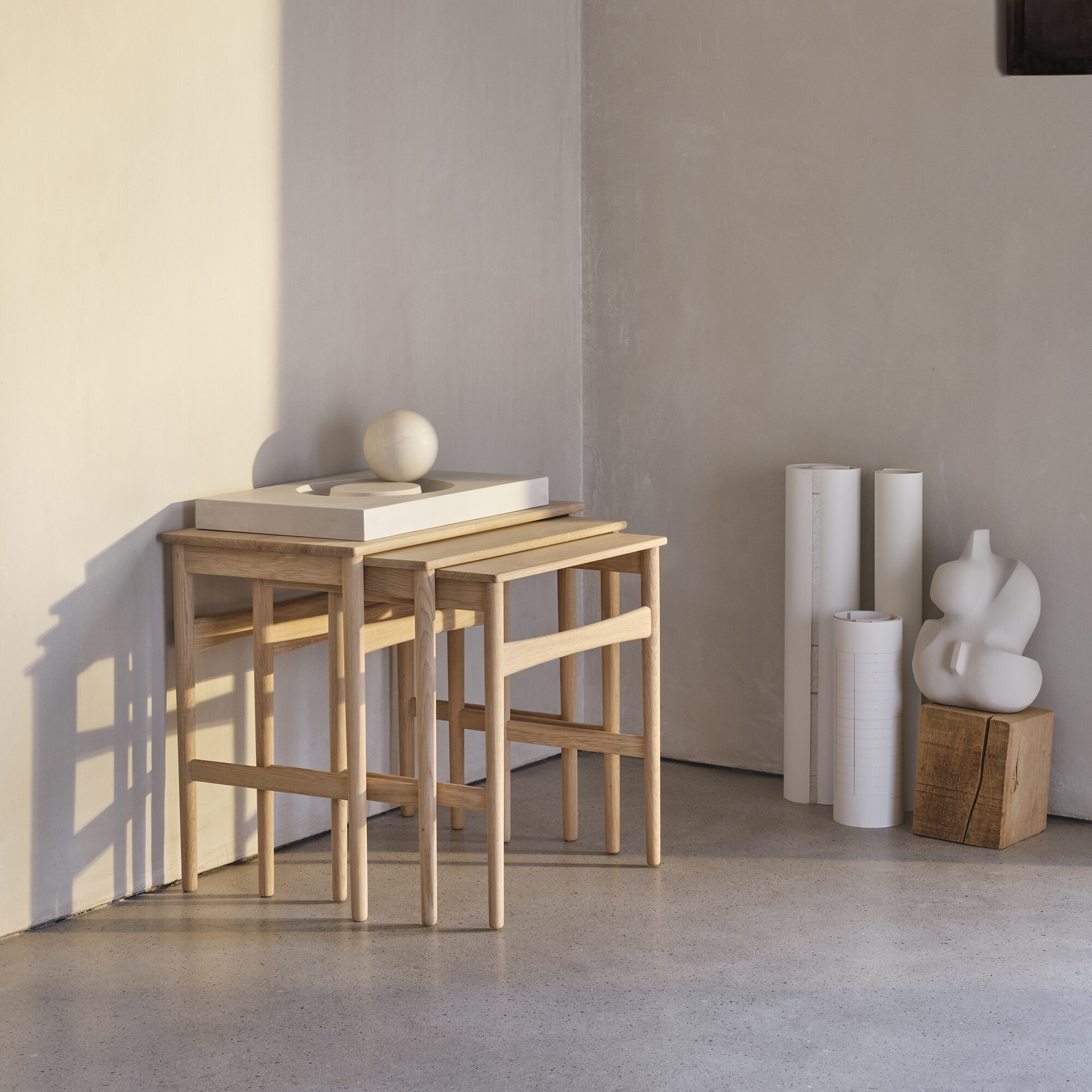 CH004 Nesting Tables Set of 3