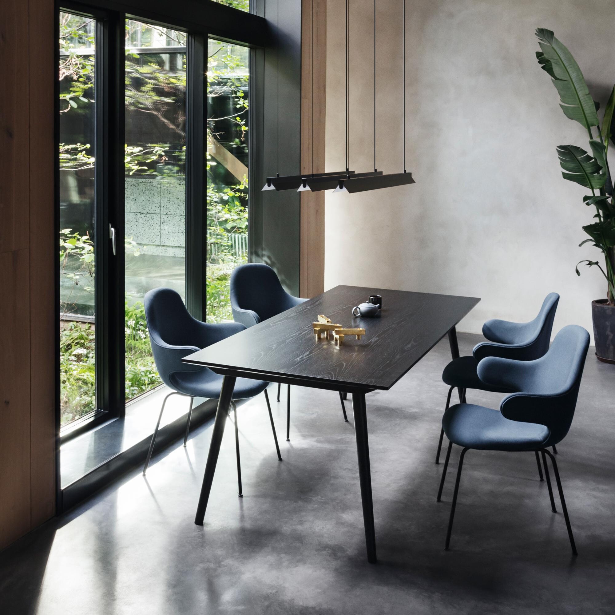 In Between SK5 Dining Table