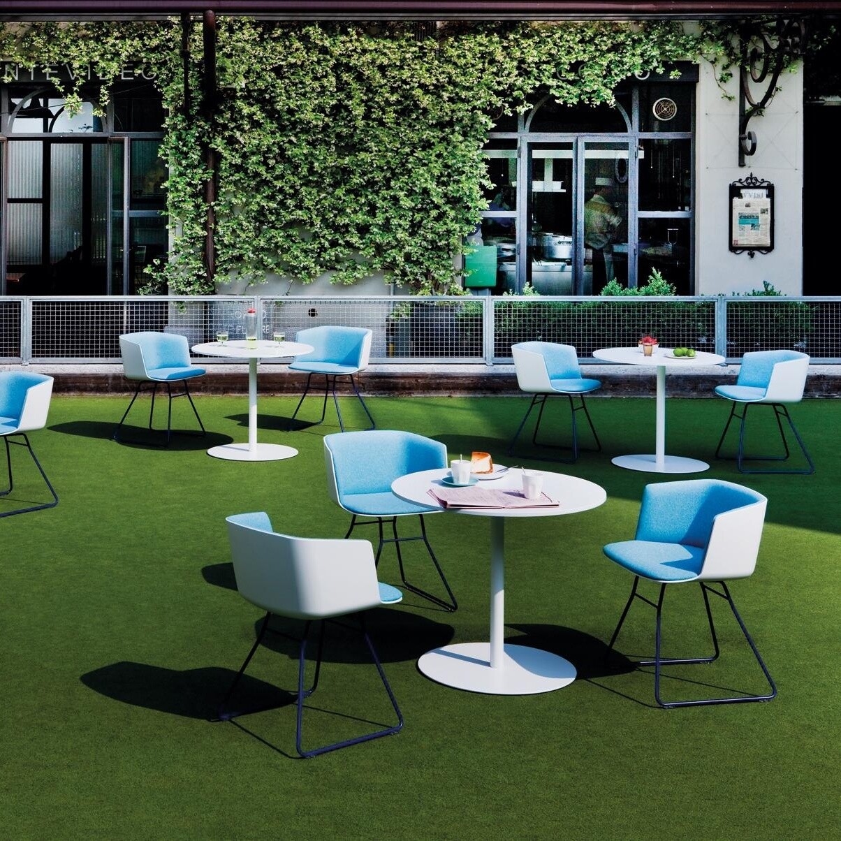 Brio Bistro Table Frame Lacquered 52-70cm