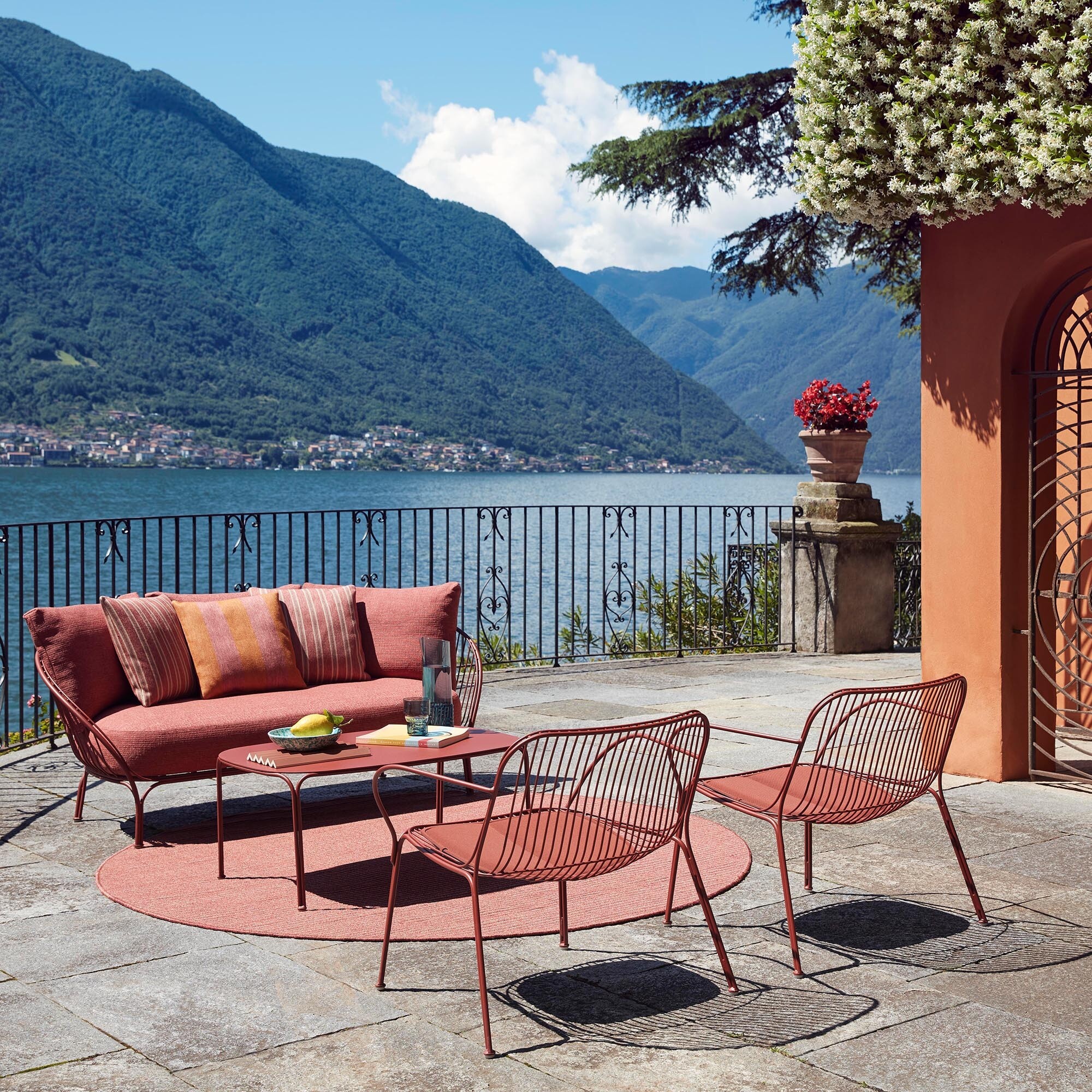 Hiray Garden Sofa 162x85cm