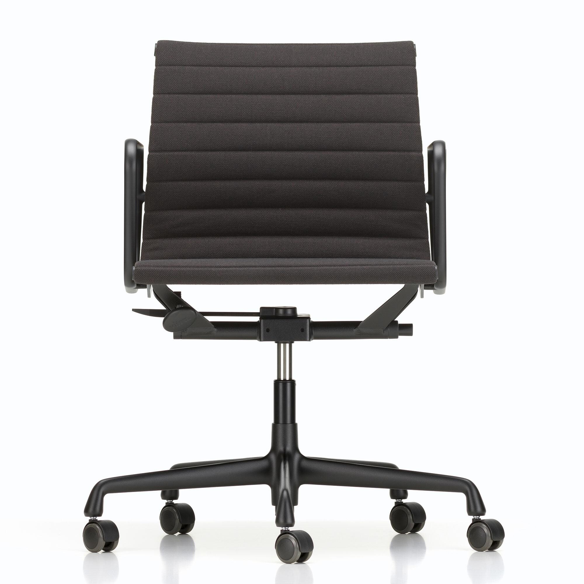 EA 117 Aluminium Chair Black Base