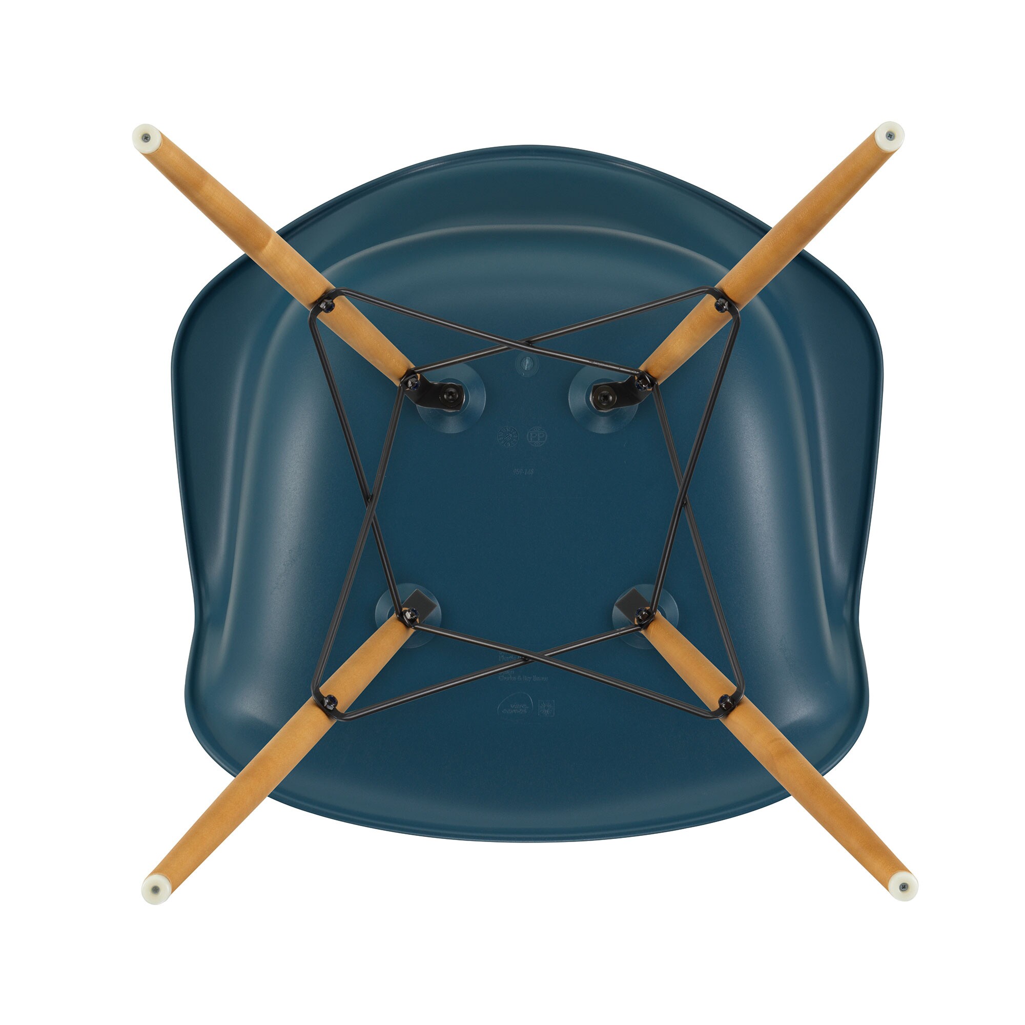 Eames Plastic Armchair DAW RE Golden Maple Base