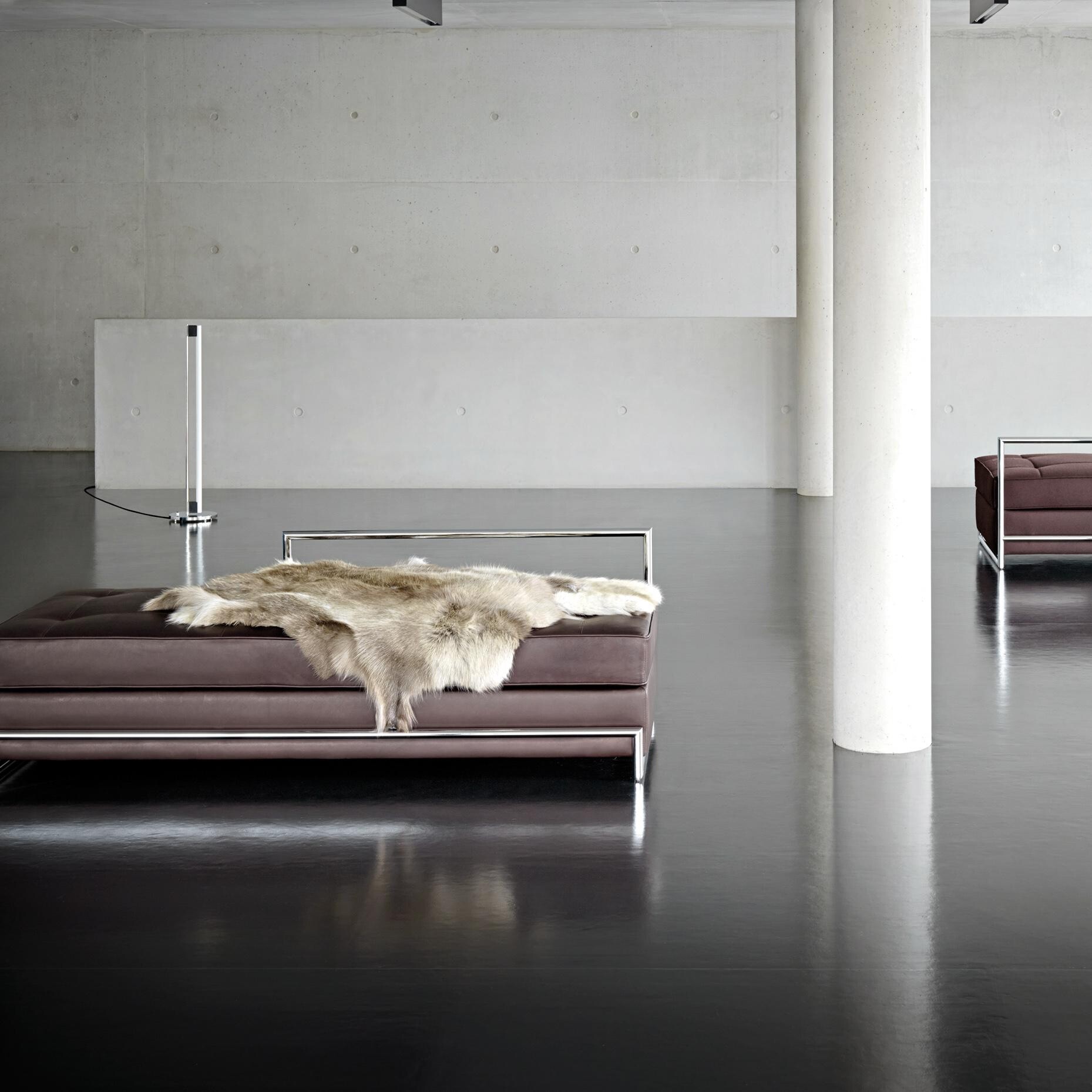 Day Bed Grand Lounge Leather