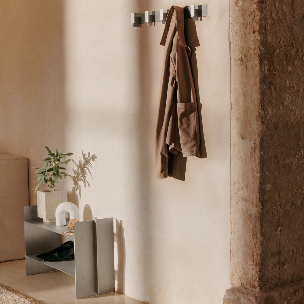 Lager Standing Shelf Low