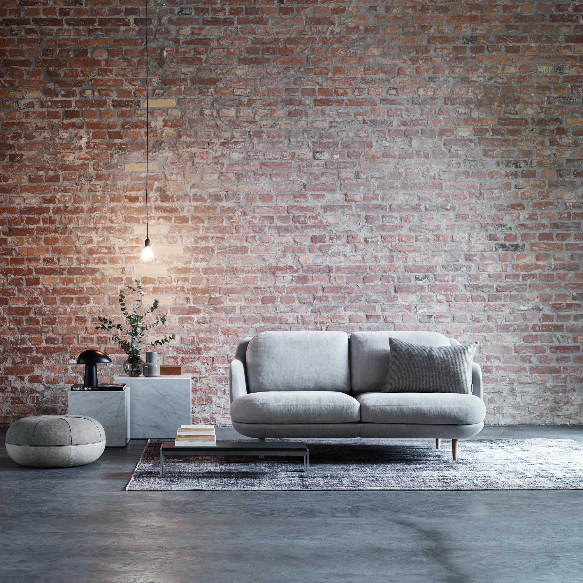 Lune™ JH200 2-Seater Sofa Oak Feet