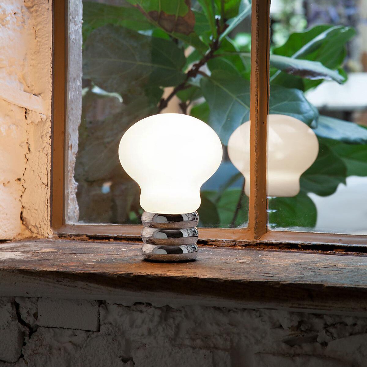 B.Bulb LED Lamp with Battery