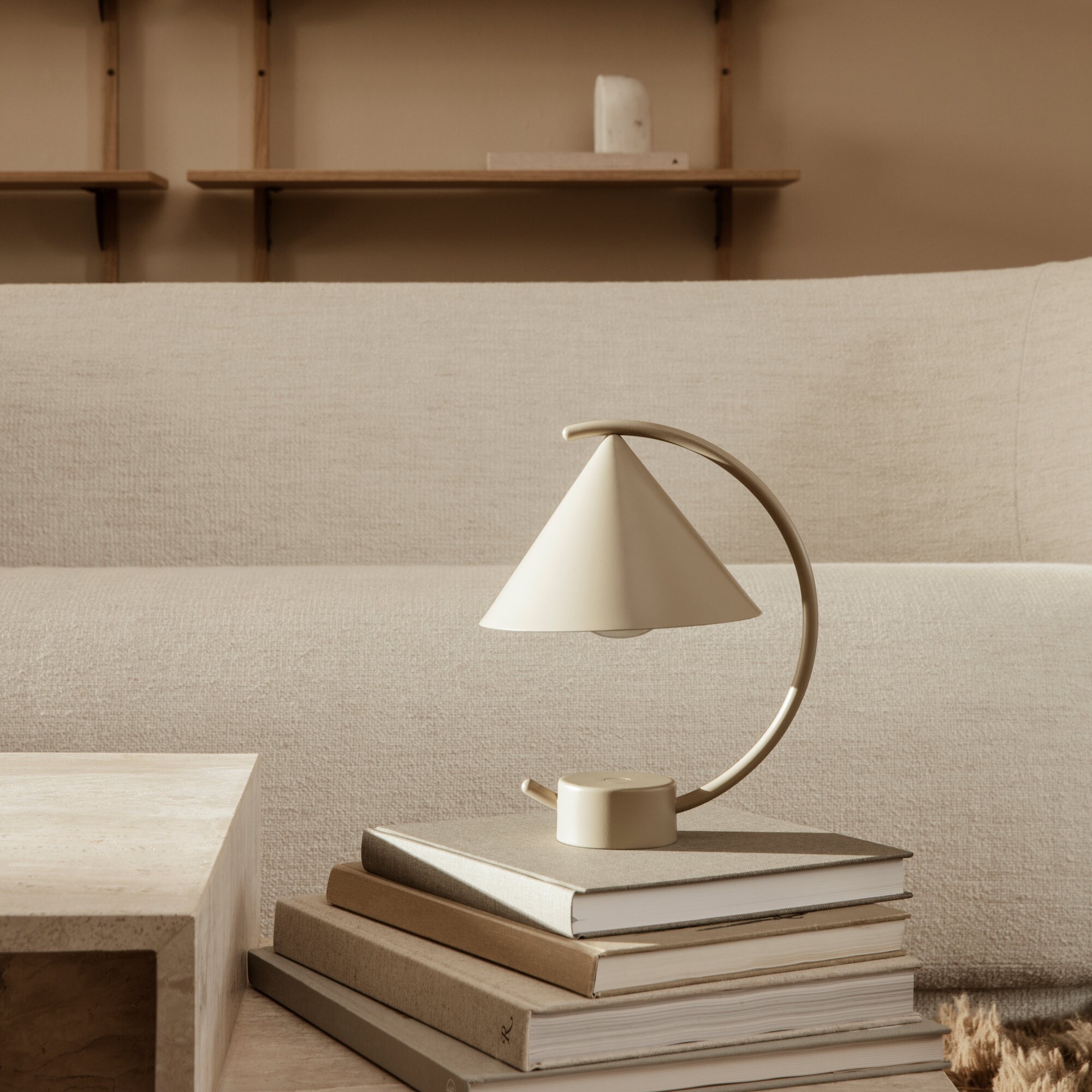 Meridian LED Lamp with Battery