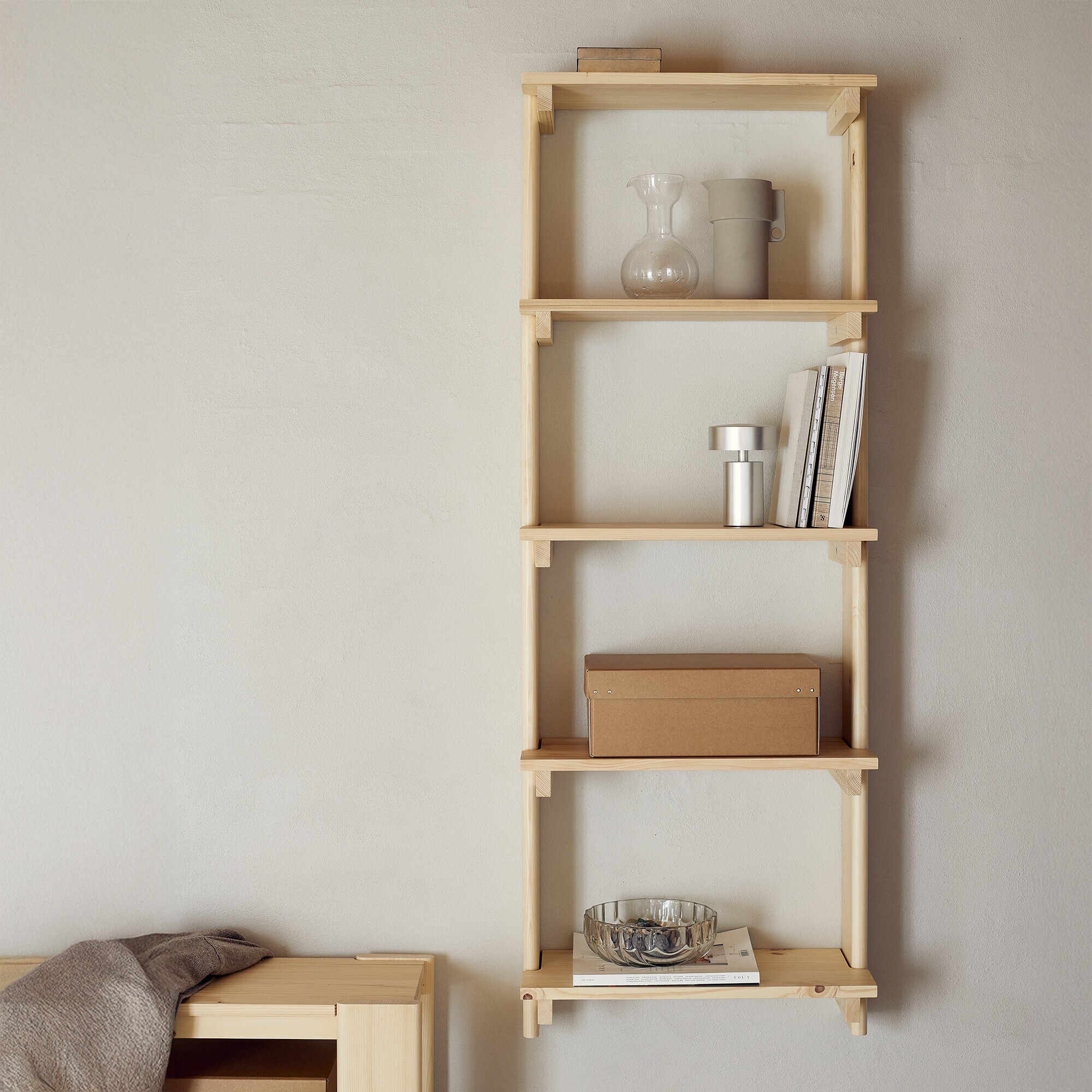 Beam 5 Wall Shelf 60x167cm