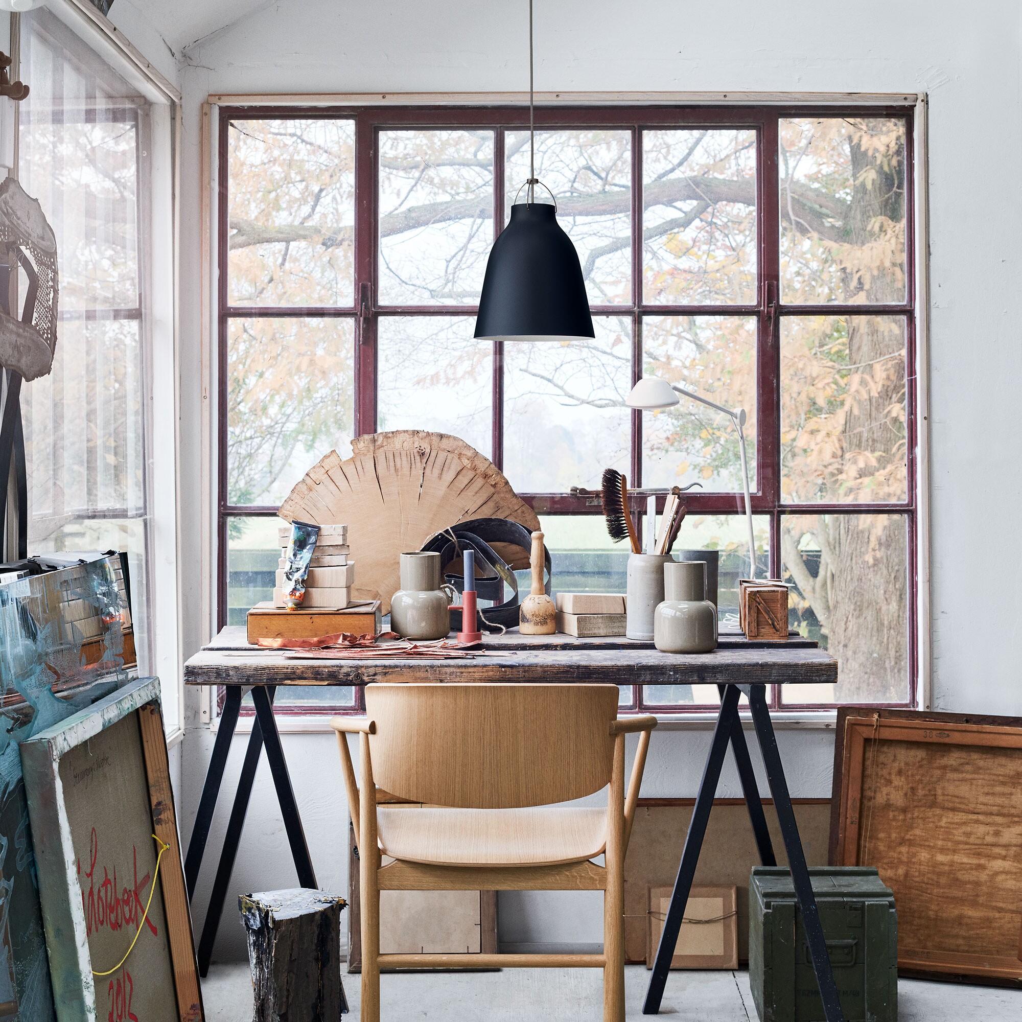 AQ01™ LED Table Lamp