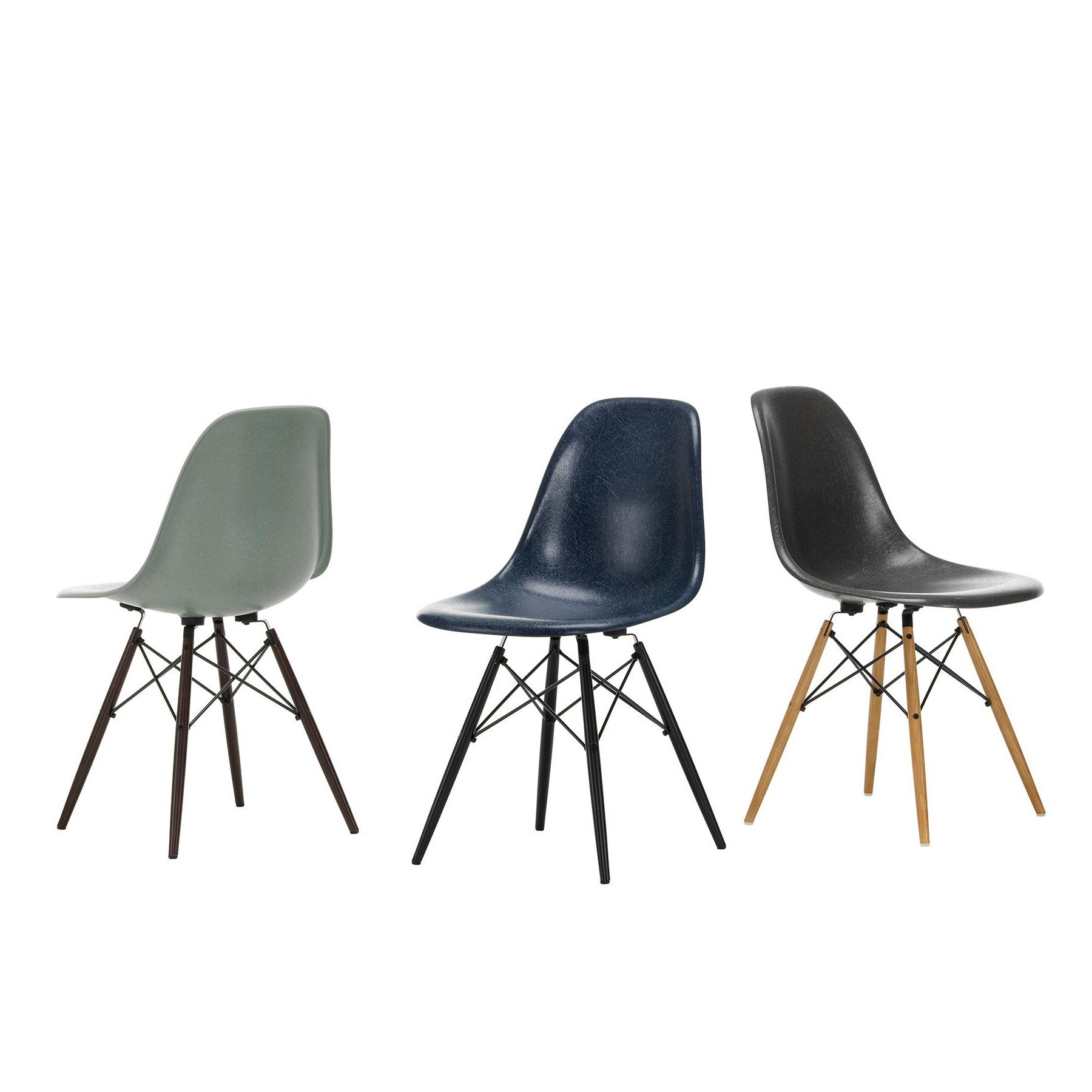 Eames Fiberglass Side Chair DSW Dark Maple