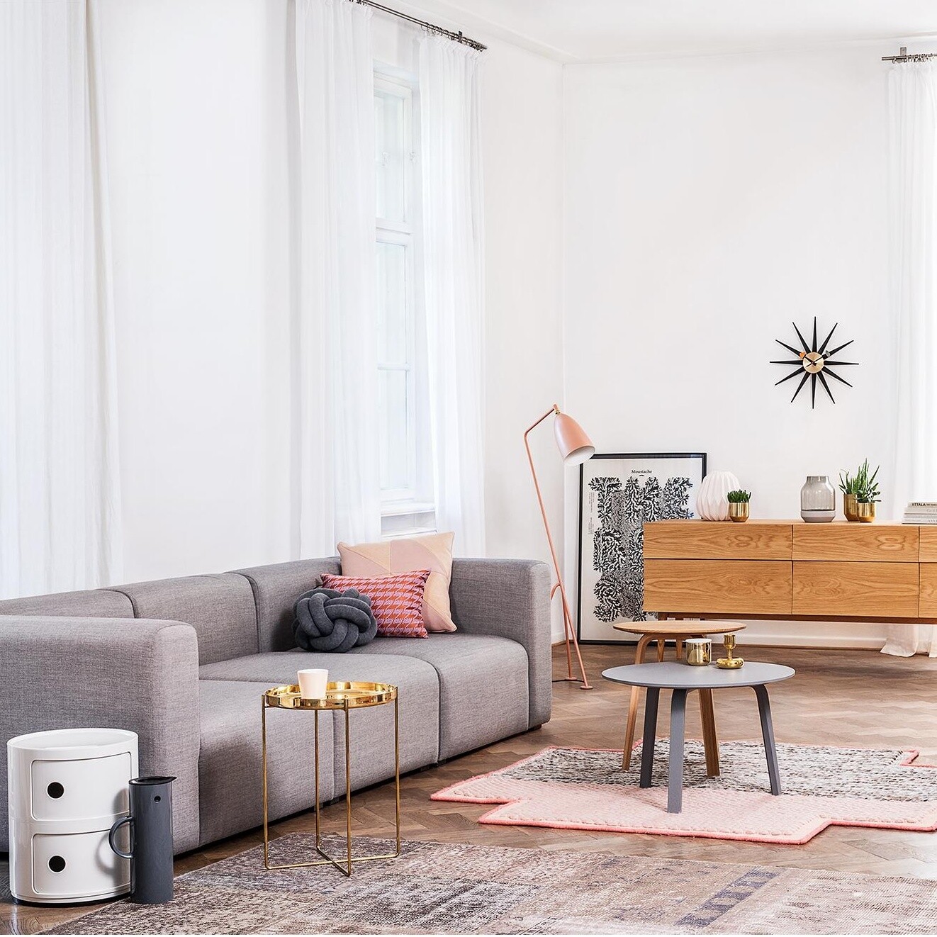 Gräshoppa Floor Lamp