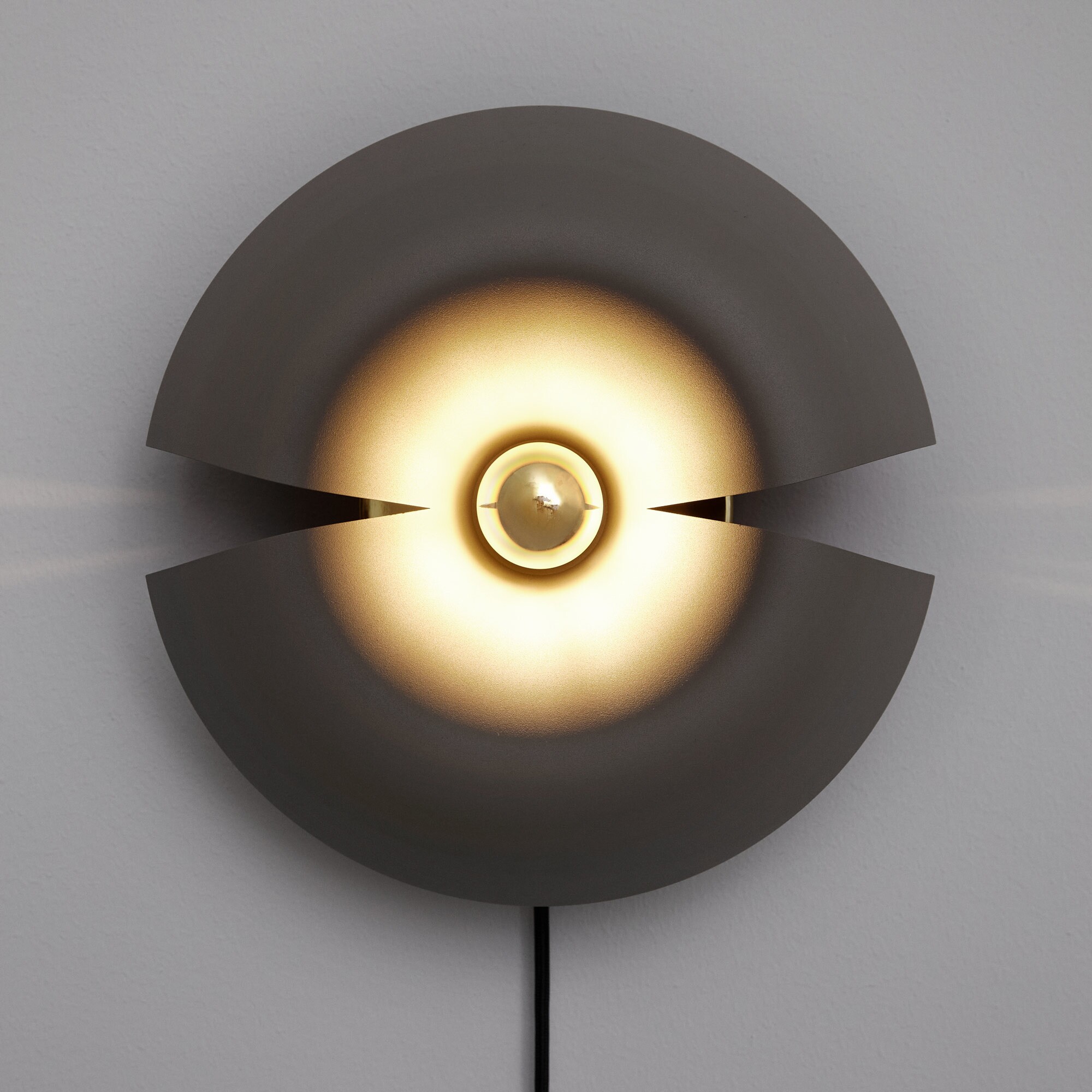 Cycnus Wall Lamp