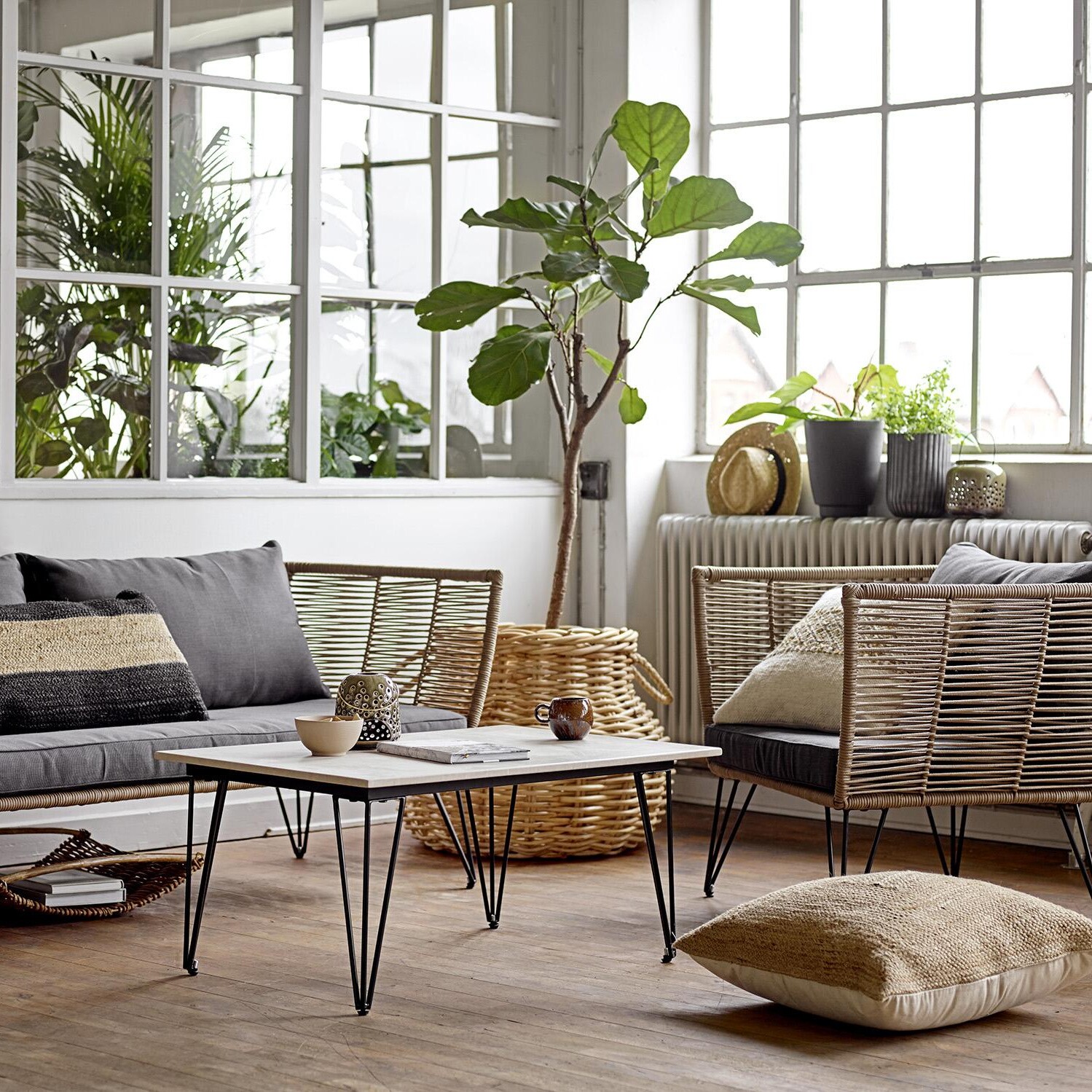 Mundo Outdoor Lounge Chair