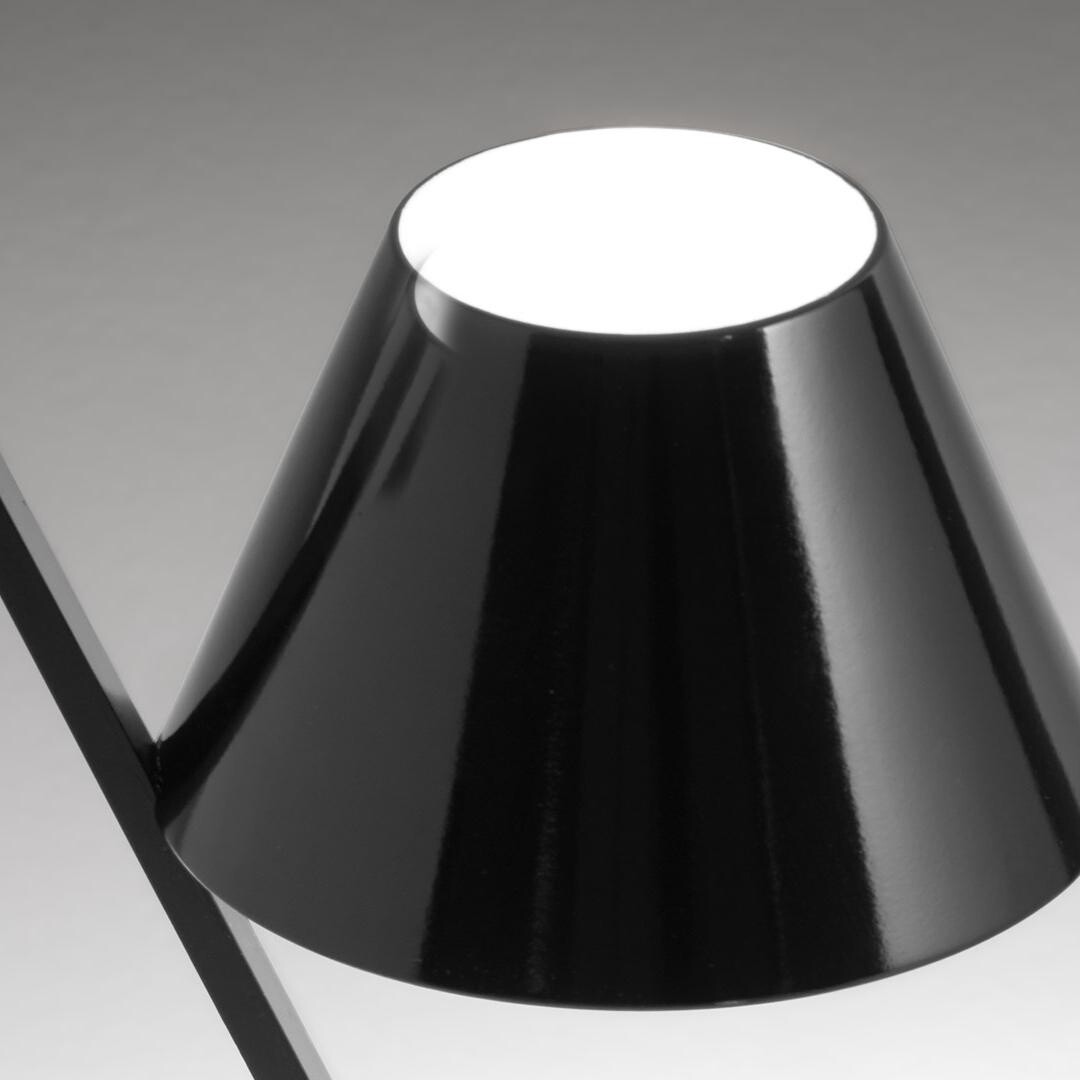 La Petite Table lamp