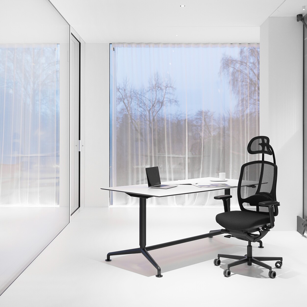 Limited Black Edition AluMedic Office Chair