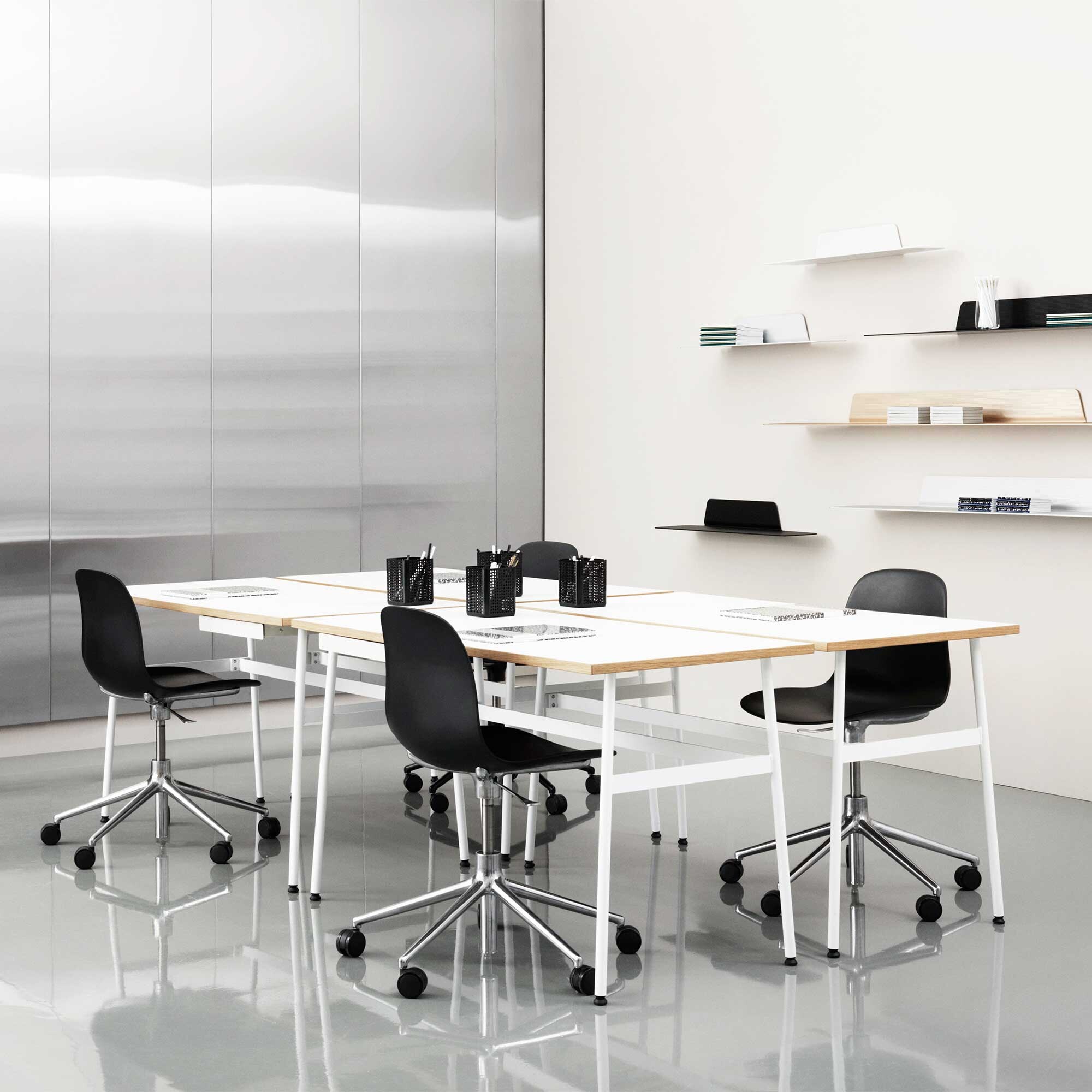 Form 5W Gaslift Swivel Chair withCcastors