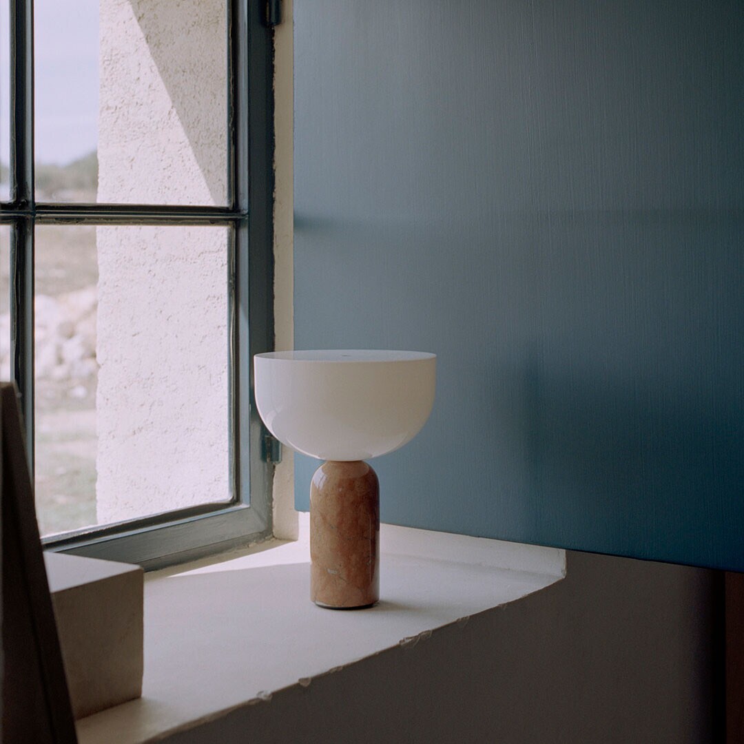 Kizu Portable LED Table Lamp with Battery