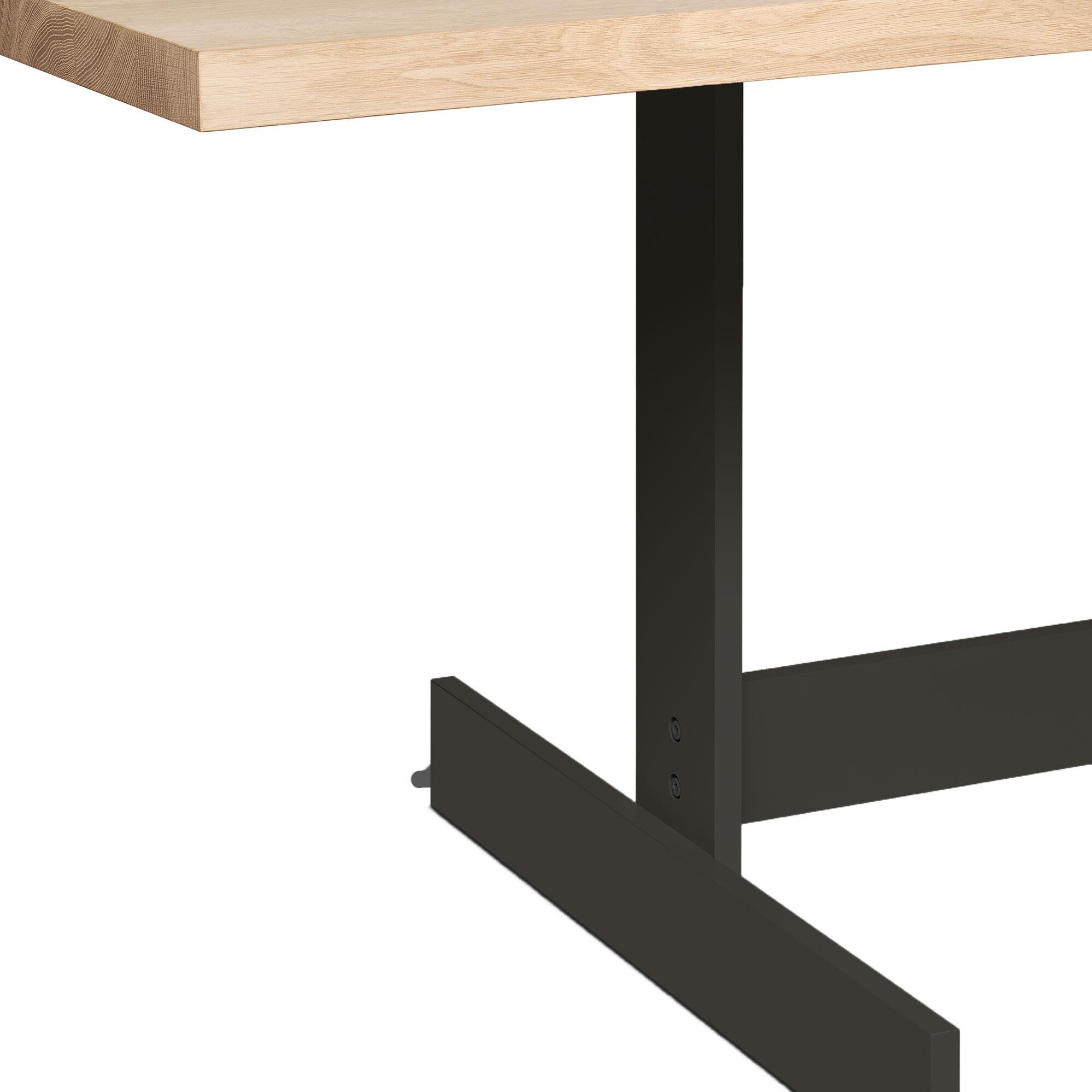 e15 TA23 Kazimir Dining Table