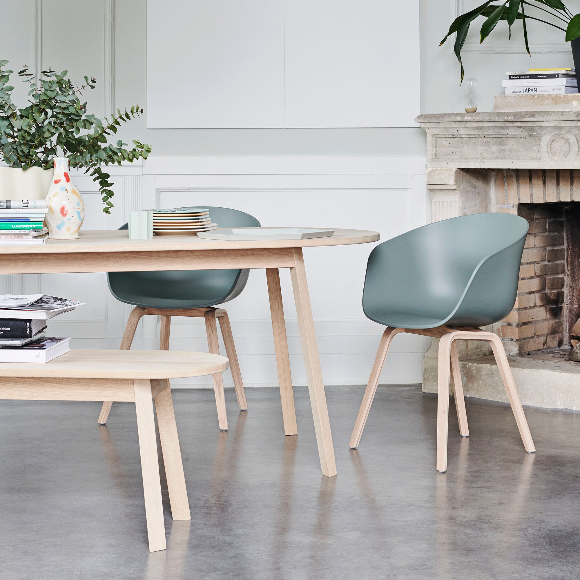 About a Chair AAC 22 2.0 Armchair Lacquered Oak