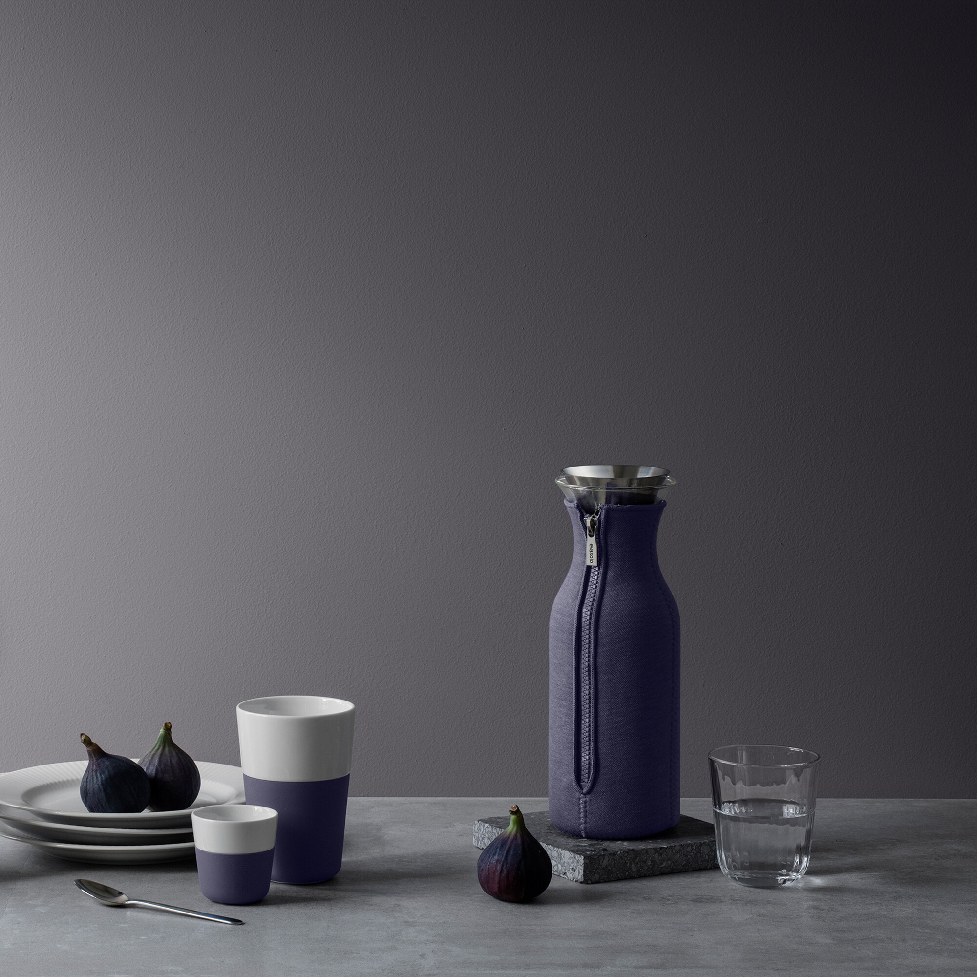 Fridge Carafe with Neoprene Cover 1L