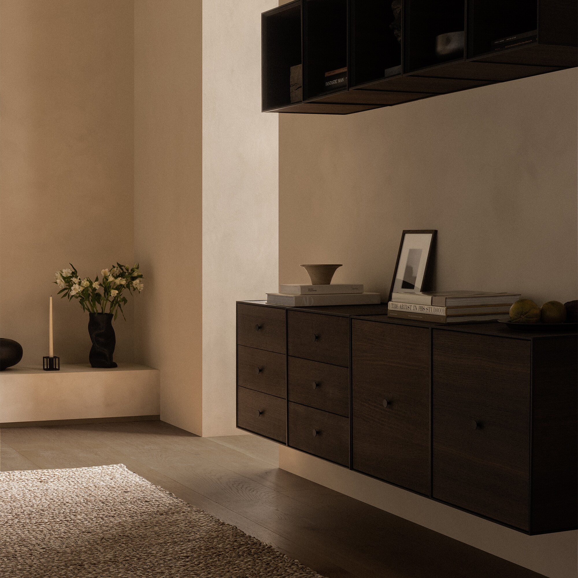 Frame 35 Modul with Door